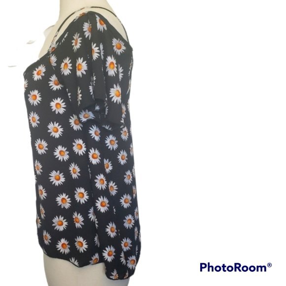 About a Girl Cold Shoulder Black Daisy Top - S - Picture 2 of 10